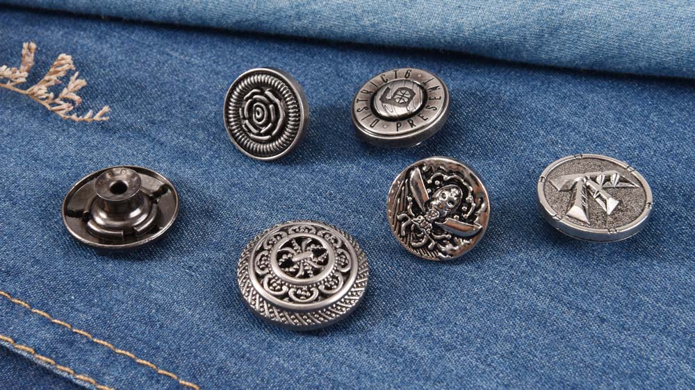 Metal Buttons
